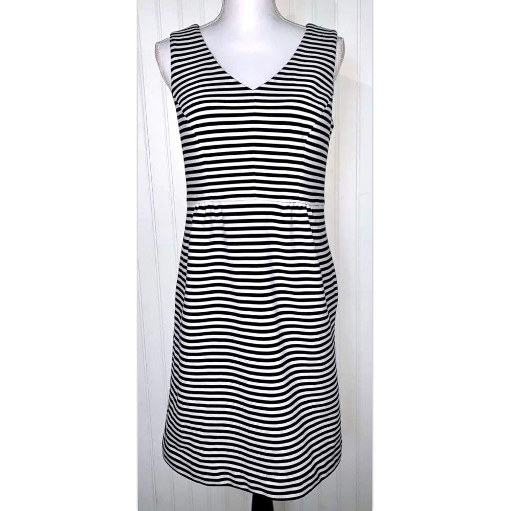 Jones New York Size 4 Dress Black White Stripes